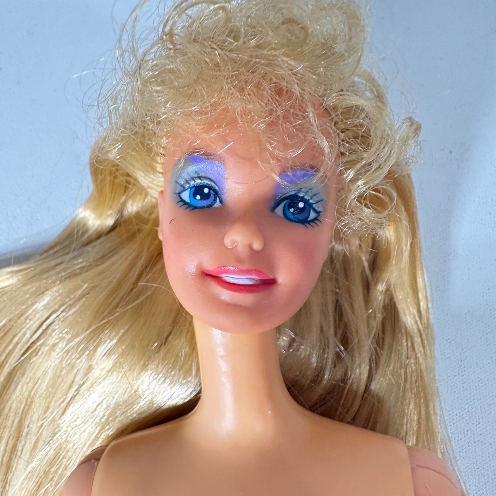 Barbie and the Rockers Real Dancing Action Doll 1987 Vintage Mattel with Guitar